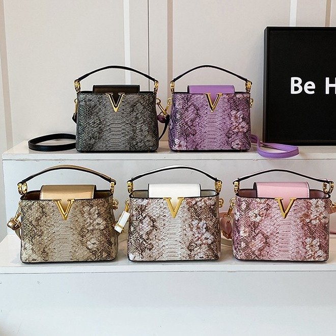 High-End Minimalist Unique Bus - Backpack Diaper Bag 评论和价格